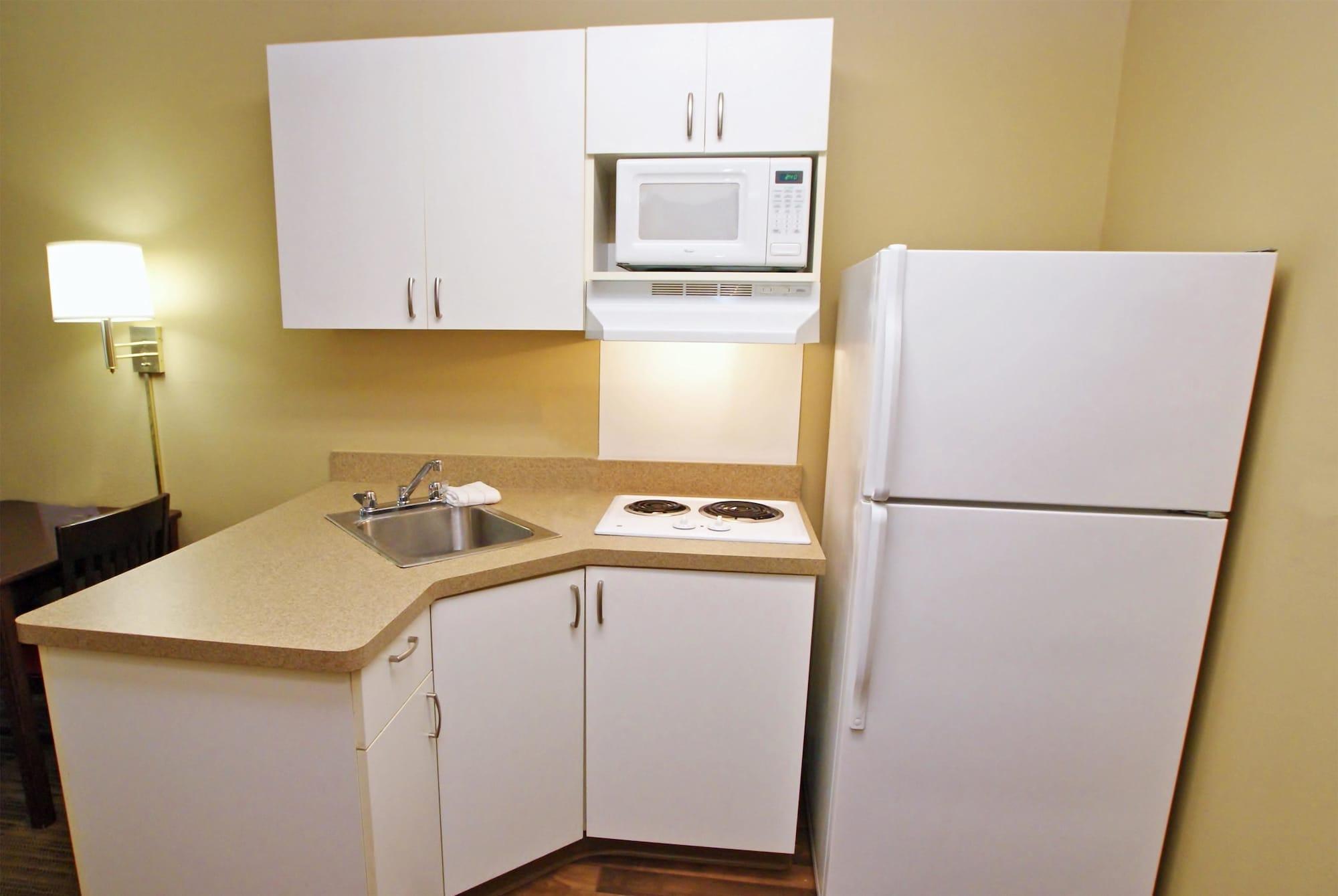 Extended Stay America Suites - Detroit - Southfield - I-696 Farmington Hills Εξωτερικό φωτογραφία