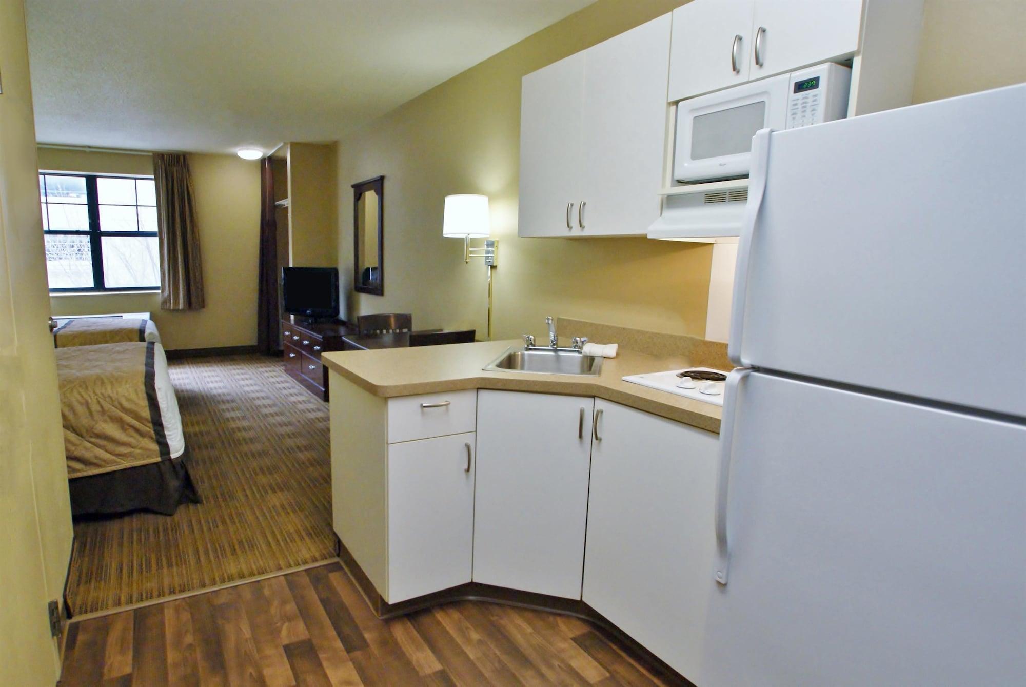 Extended Stay America Suites - Detroit - Southfield - I-696 Farmington Hills Εξωτερικό φωτογραφία