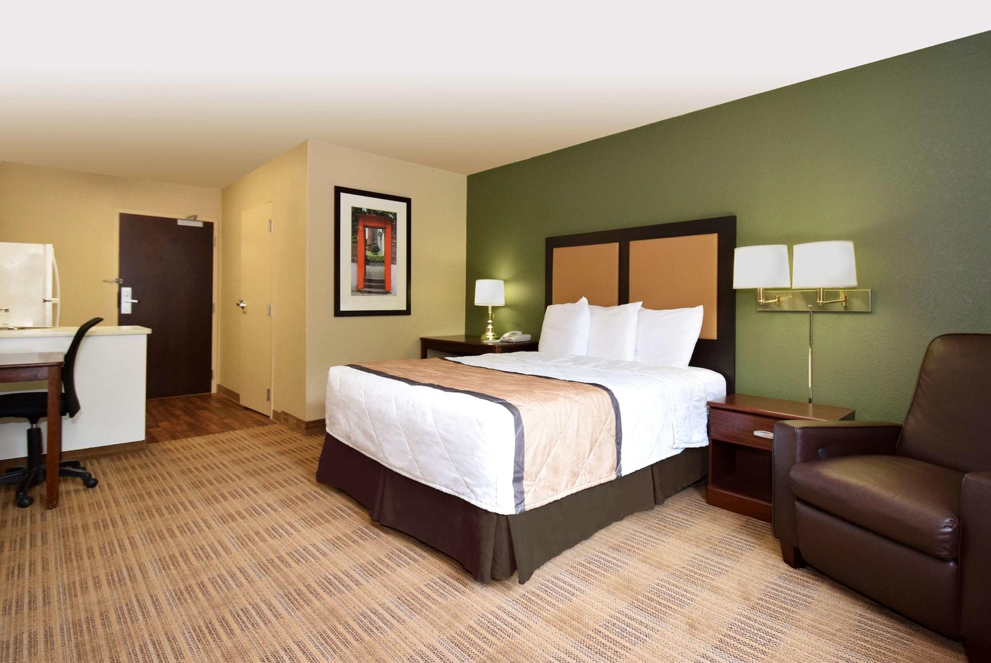 Extended Stay America Suites - Detroit - Southfield - I-696 Farmington Hills Εξωτερικό φωτογραφία