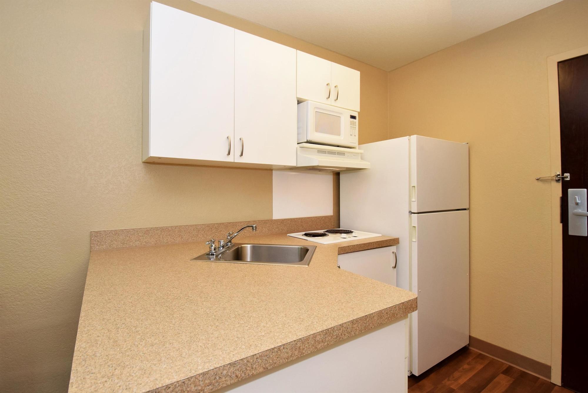 Extended Stay America Suites - Detroit - Southfield - I-696 Farmington Hills Εξωτερικό φωτογραφία