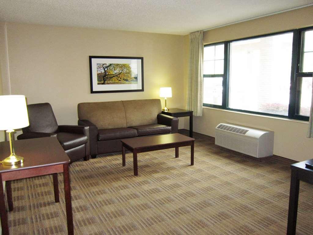 Extended Stay America Suites - Detroit - Southfield - I-696 Farmington Hills Δωμάτιο φωτογραφία