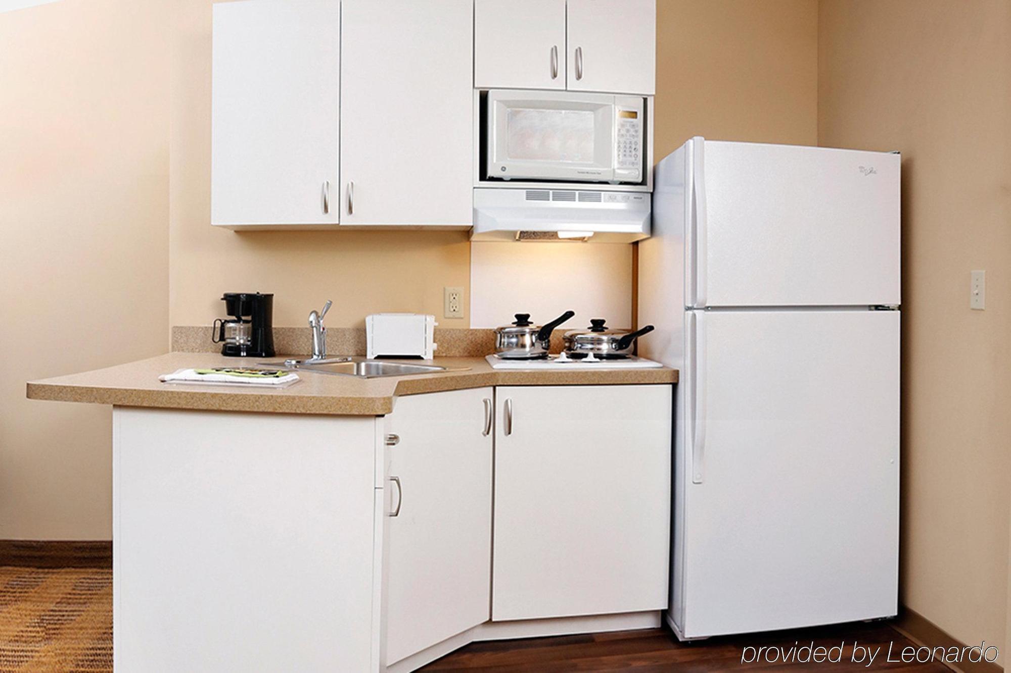 Extended Stay America Suites - Detroit - Southfield - I-696 Farmington Hills Εξωτερικό φωτογραφία